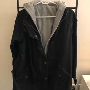 Oversized black jean jack w separate insert